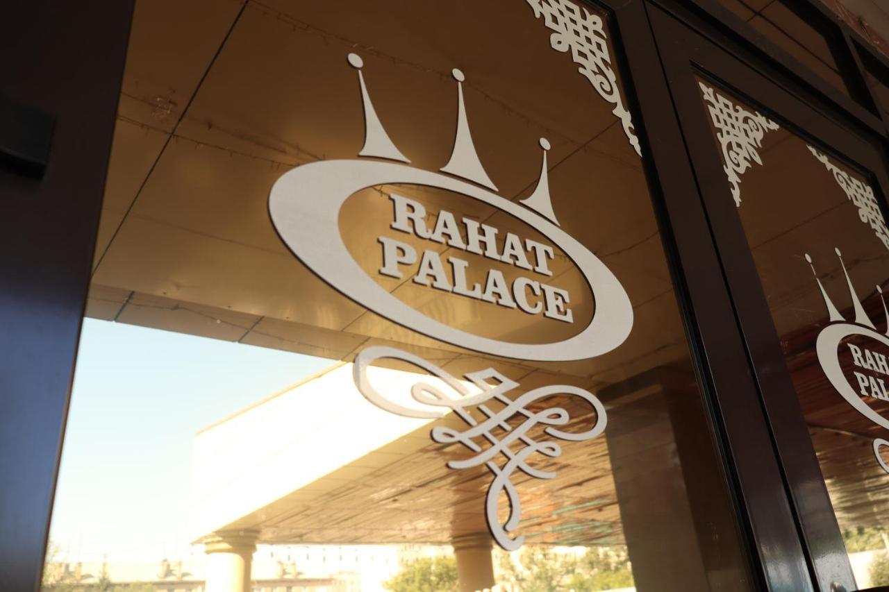 Rahat Palace Hotel Semey Ngoại thất bức ảnh